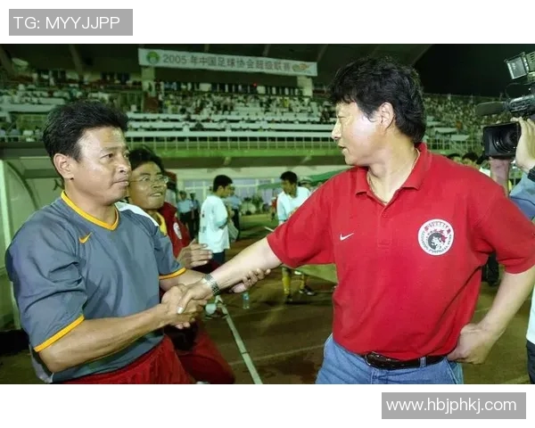 退役后转型成功的足球明星教练们的传奇故事与执教之路 退役后转型成功的足球明星教练们的传奇故事与执教之路