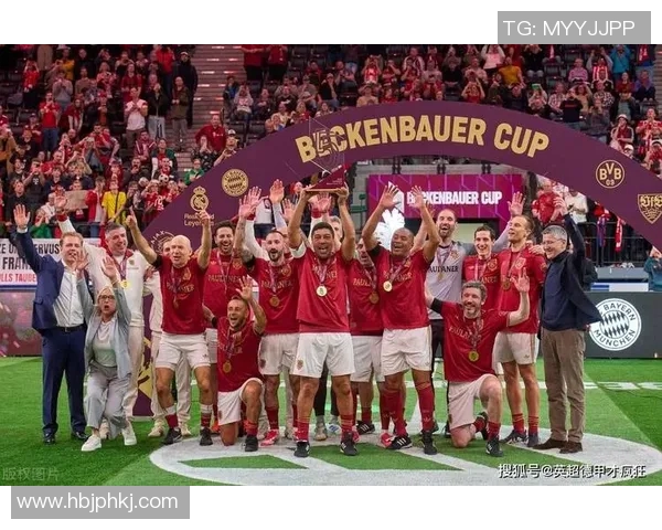 昔日绿茵传奇重聚一堂共叙青春岁月与足球梦想